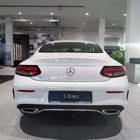 Mercedes Benz C-Class сзади