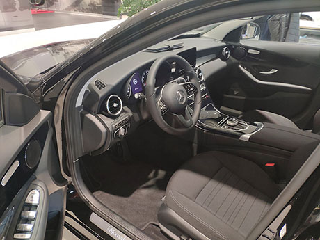 Интерьер Mercedes Benz C-Class