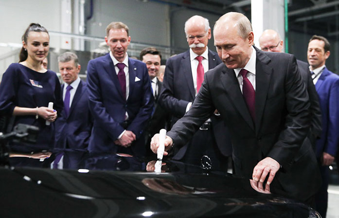 Владимир Путин открыл завод Mercedes-Benz в Подмосковье